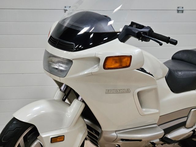 honda - pc-800-pacific-coast