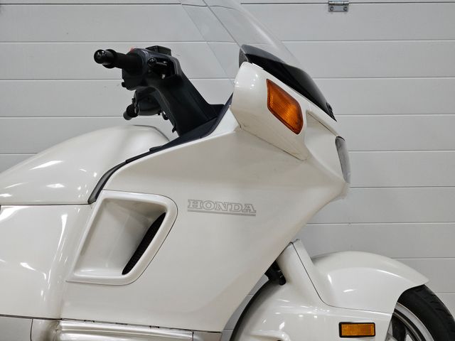 honda - pc-800-pacific-coast