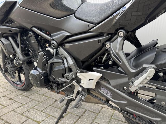 kawasaki - z650