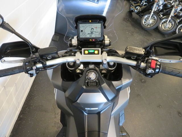 honda - x-adv