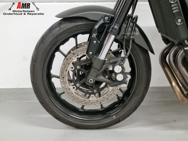 yamaha - xsr-900-abs