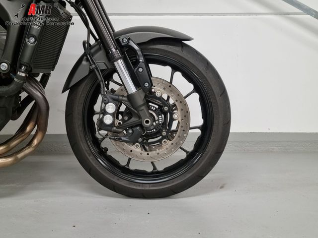 yamaha - xsr-900-abs