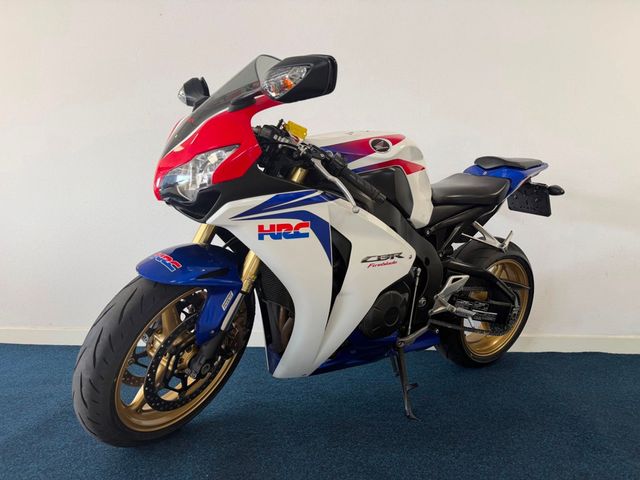 honda - cbr-1000-rr-fireblade