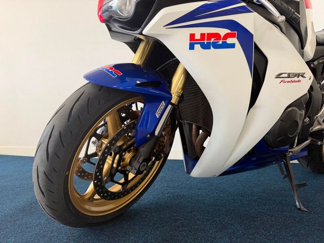 honda - cbr-1000-rr-fireblade