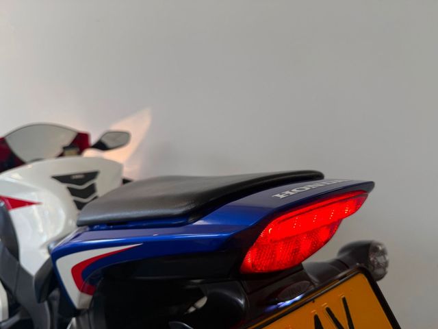 honda - cbr-1000-rr-fireblade