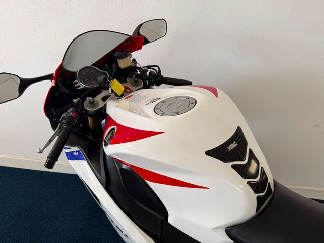 honda - cbr-1000-rr-fireblade