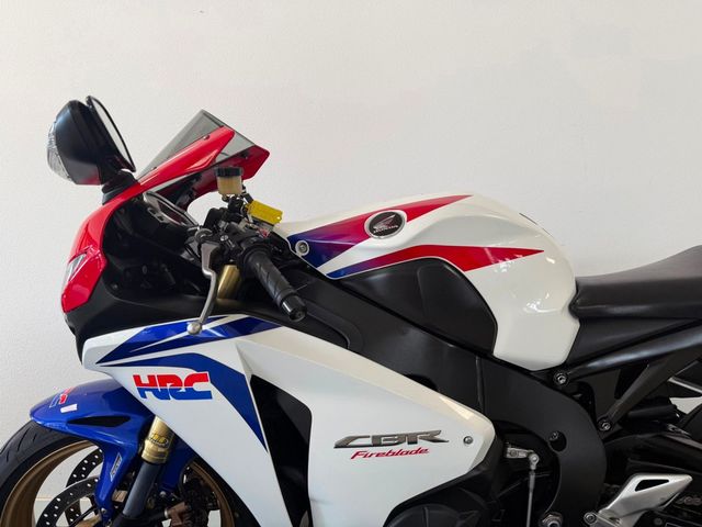 honda - cbr-1000-rr-fireblade