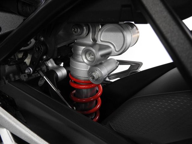 bmw - s-1000-r