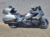 HONDA GL 1800 GOLDWING TOUR DCT