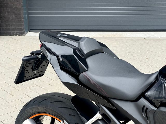 honda - cbr-650-r