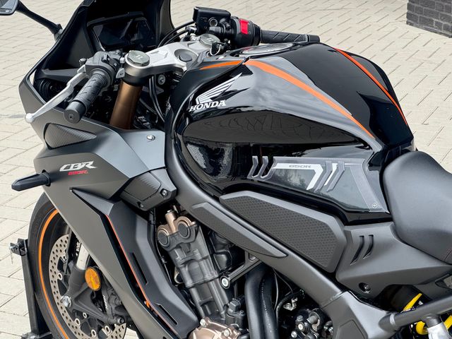 honda - cbr-650-r