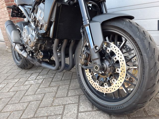 honda - cb-1000-r-black-edition