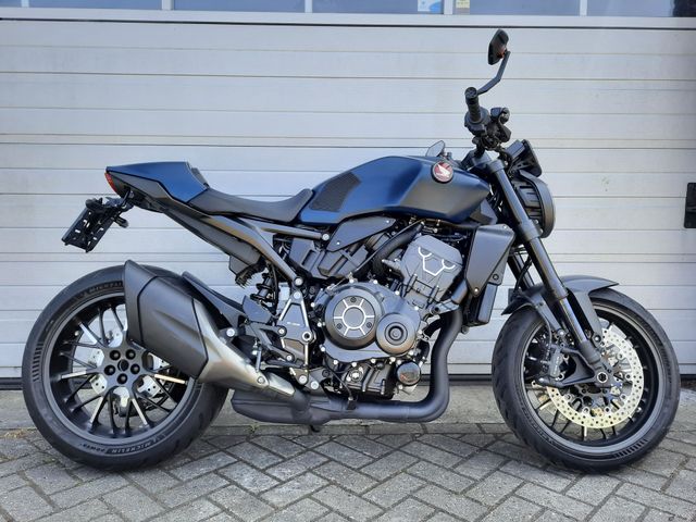 honda - cb-1000-r-black-edition