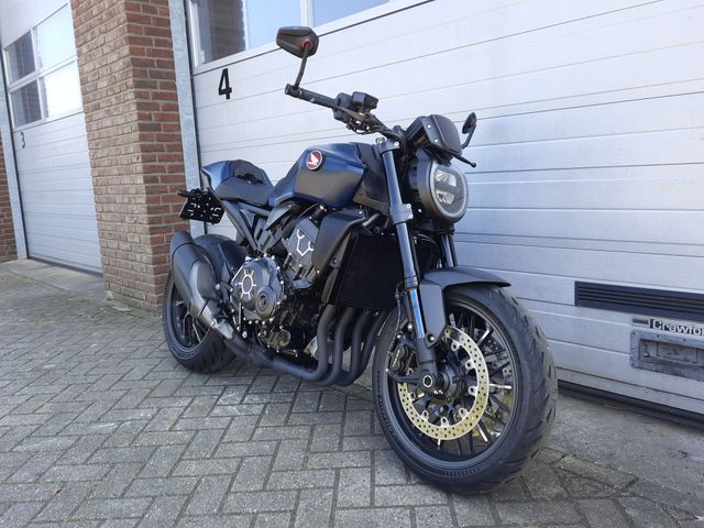 honda - cb-1000-r-black-edition