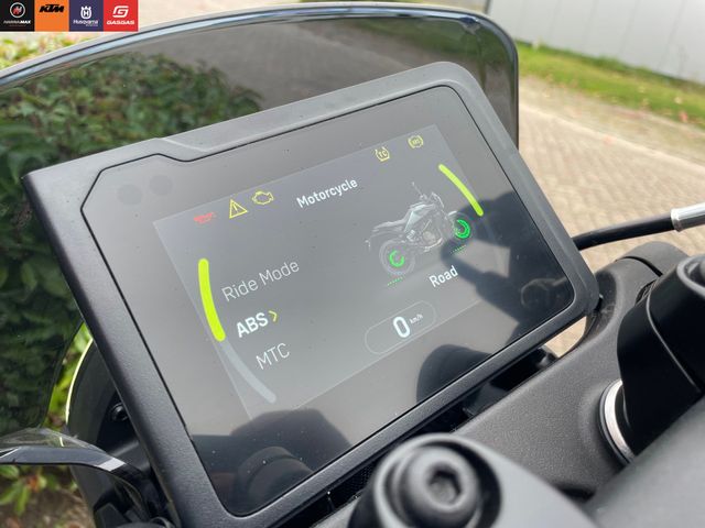 husqvarna - svartpilen-401