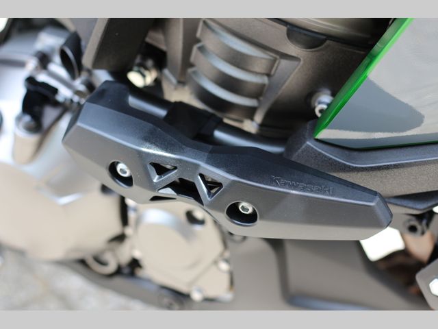kawasaki - versys-1000-se-grand-tourer