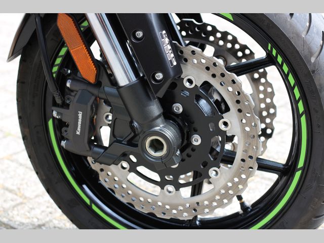 kawasaki - versys-1000-se-grand-tourer