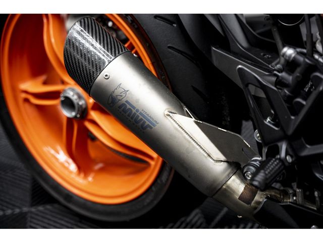 ktm - 1290-super-duke-r