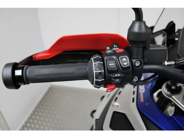 bmw - r-1300-gs-adventure-trophy