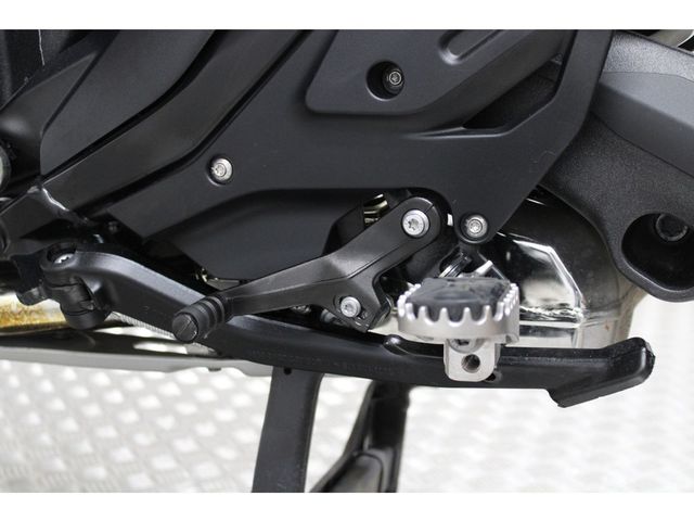 bmw - r-1300-gs-adventure