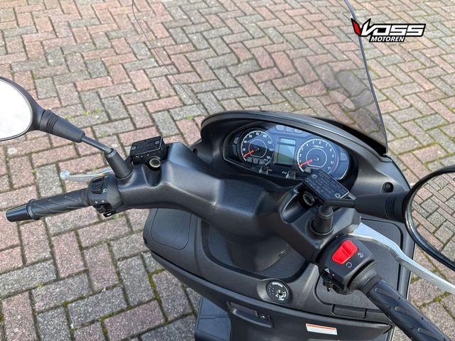 suzuki - burgman-200