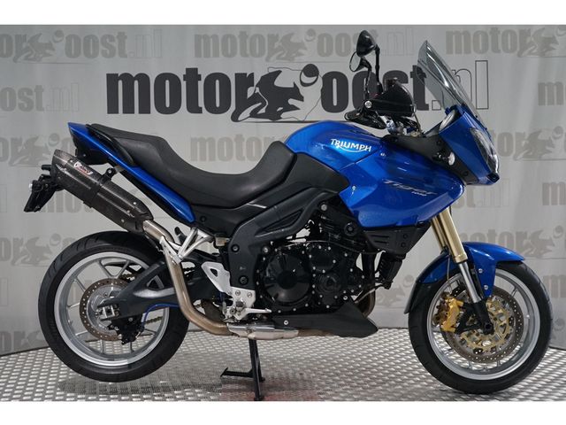 triumph - tiger-1050
