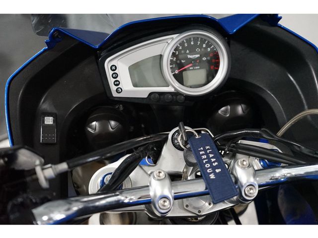 triumph - tiger-1050