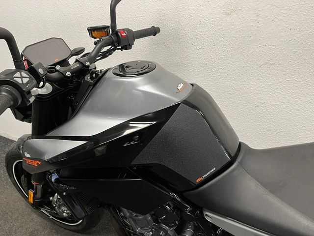 ktm - 790-duke
