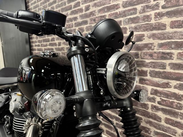 triumph - bonneville-bobber