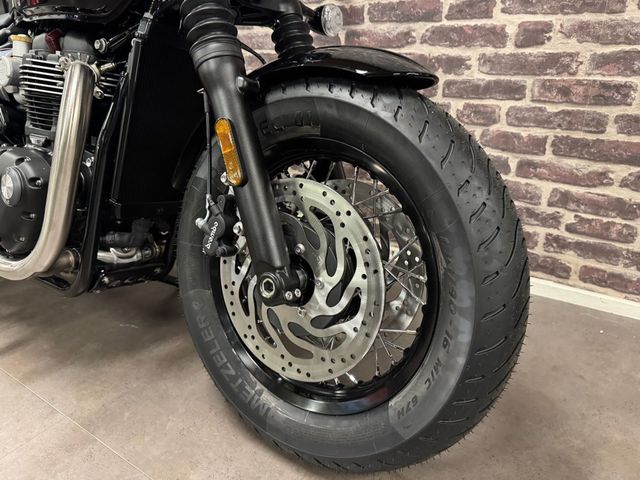 triumph - bonneville-bobber
