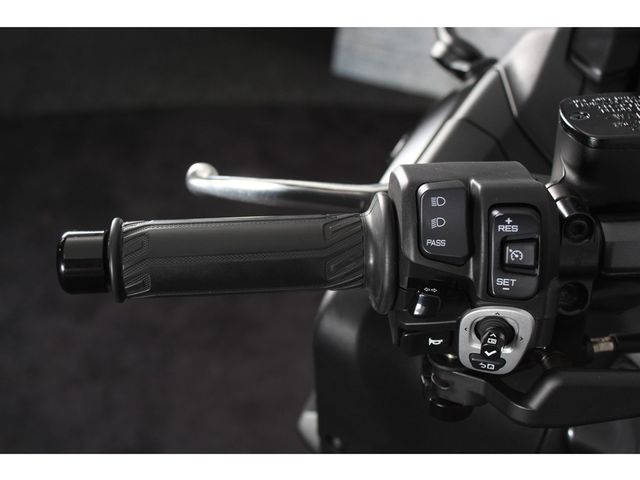 yamaha - tmax-tech-max-560