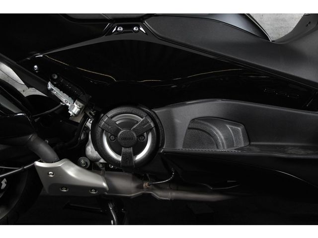 yamaha - tmax-tech-max-560