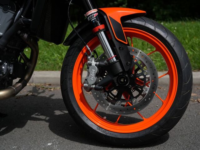 ktm - 890-duke-gp