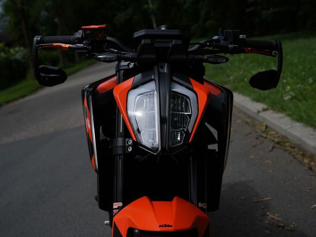 ktm - 890-duke-gp