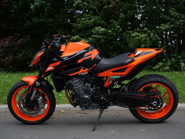 ktm - 890-duke-gp