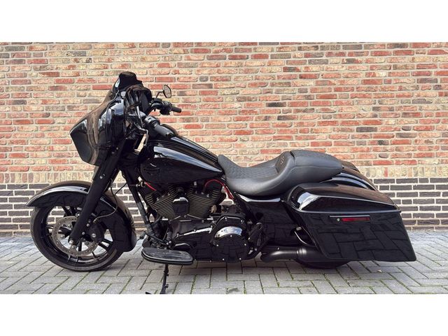 harley-davidson - cvo-street-glide