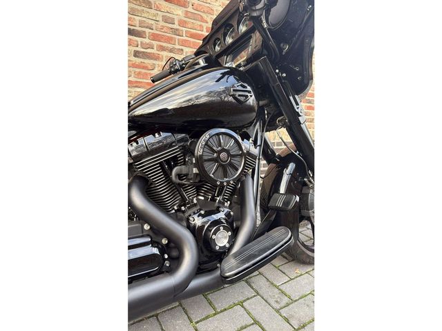 harley-davidson - cvo-street-glide