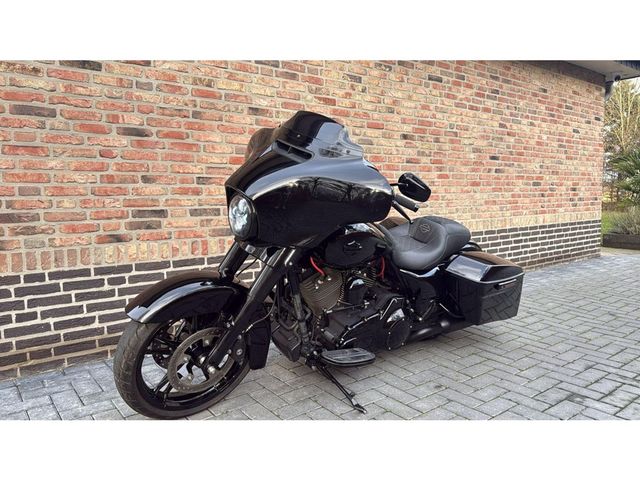 harley-davidson - cvo-street-glide