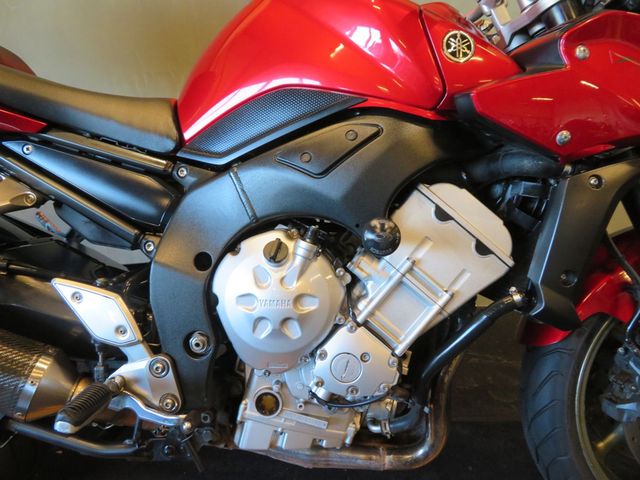 yamaha - fz-1