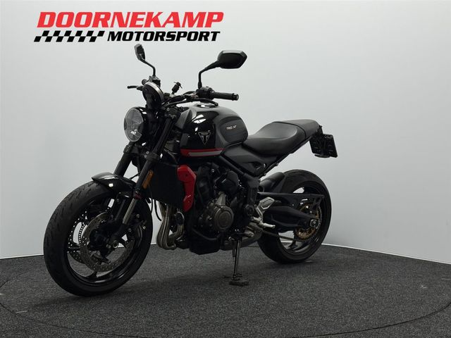 triumph - trident-660