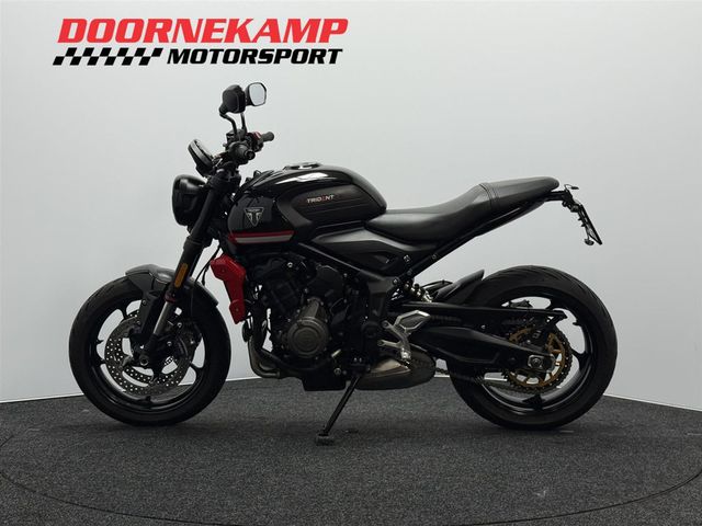 triumph - trident-660