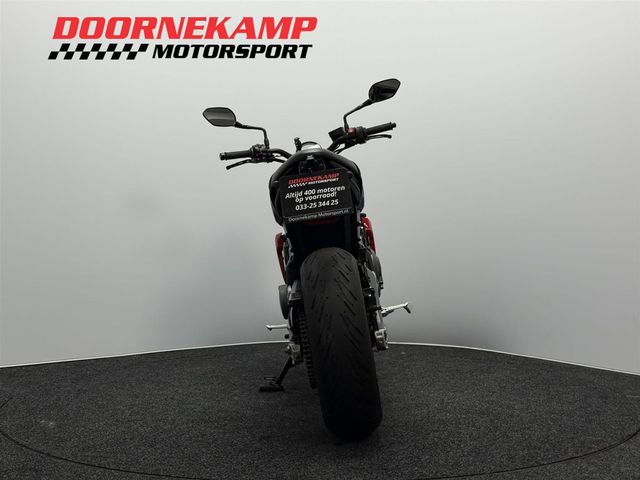 triumph - trident-660