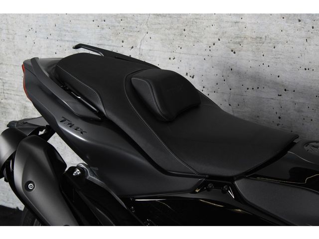 yamaha - tmax-tech-max-560