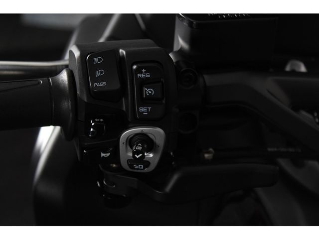 yamaha - tmax-tech-max-560