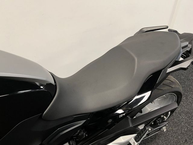 bmw - f-900-r