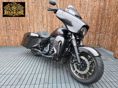 HARLEY-DAVIDSON STREET GLIDE SPECIAL 114 – foto 2