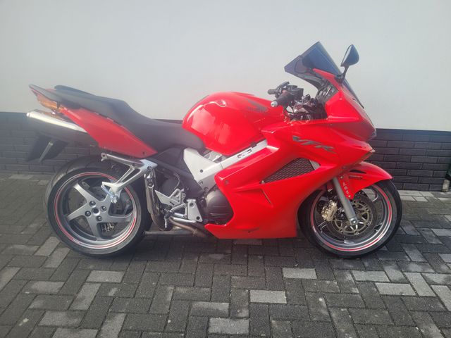 honda - vfr-800-fi-vtec-abs