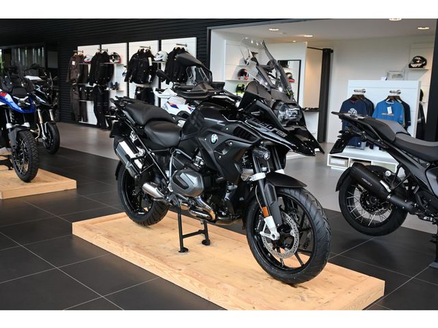 bmw - r-1250-gs-triple-black