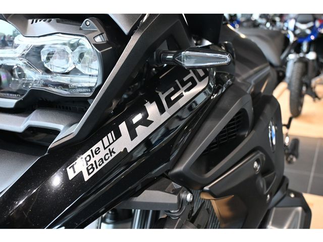bmw - r-1250-gs-triple-black