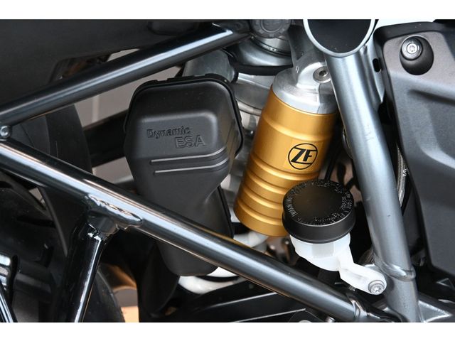 bmw - r-1250-gs-triple-black